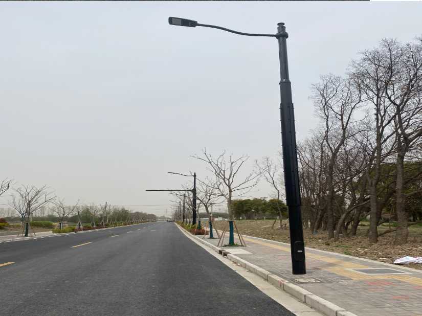 乌恰县上海综合杆 太阳能路灯工程